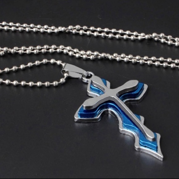 Cross pendant stainless steel necklace with high quality and unique design - Picture 2 of 4